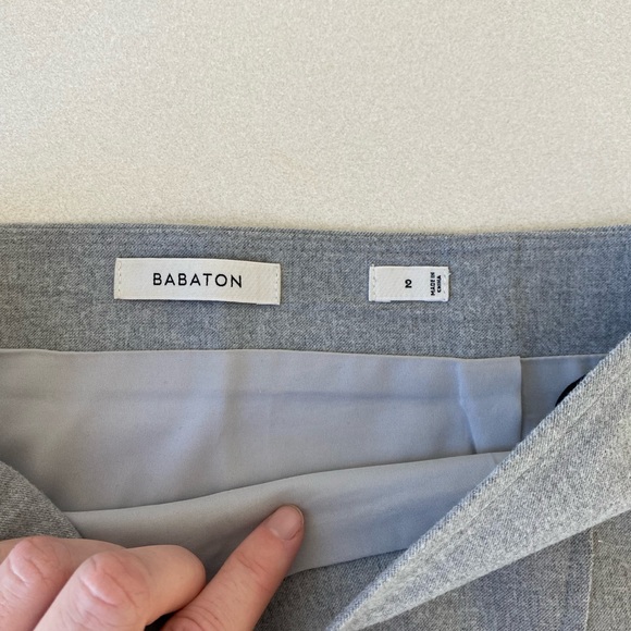 ARITZIA PENCIL SKIRT - Picture 3 of 3